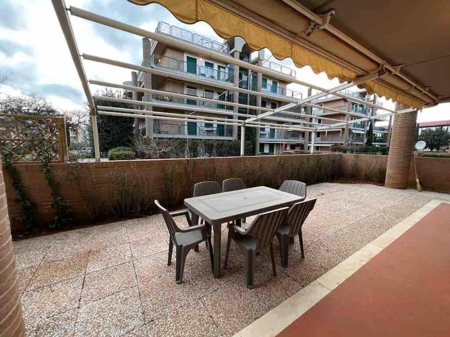 Appartamento Tranquillo Con Patio E Piscina La Caduta Exterior foto